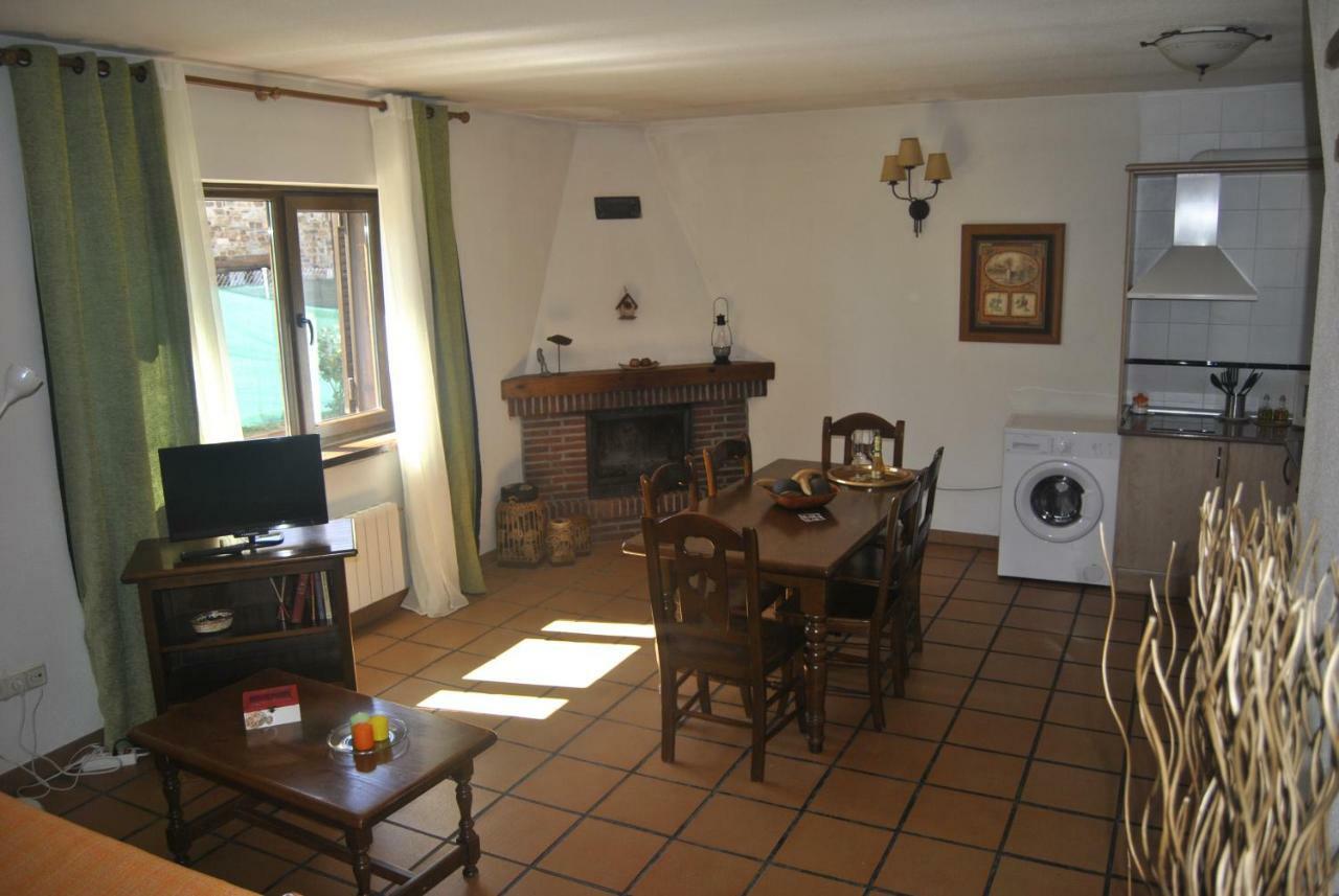 Huertas Apartment La Serna del Monte Exterior photo